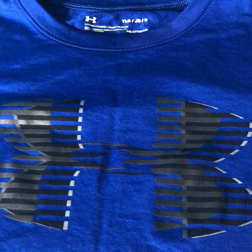 Under Armour Heat Gear Athletic Shirt